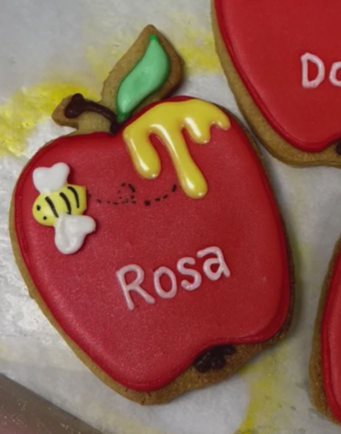 Apple or Beehive Cookie with name