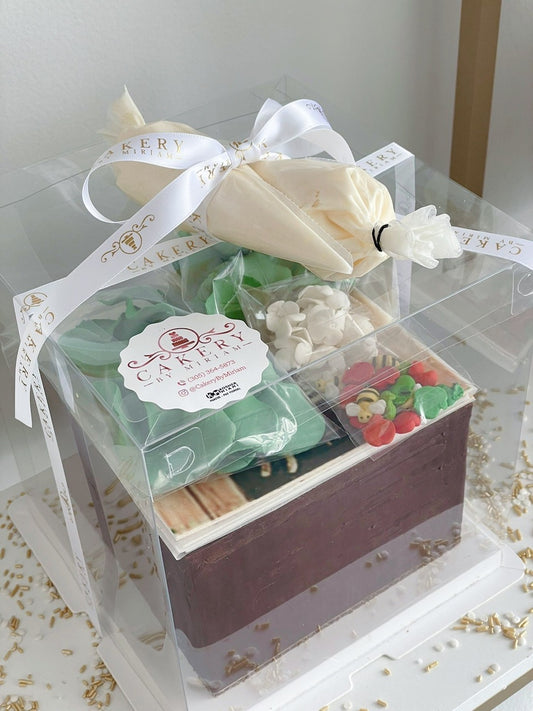 A Decorate your own Sukkah cake!